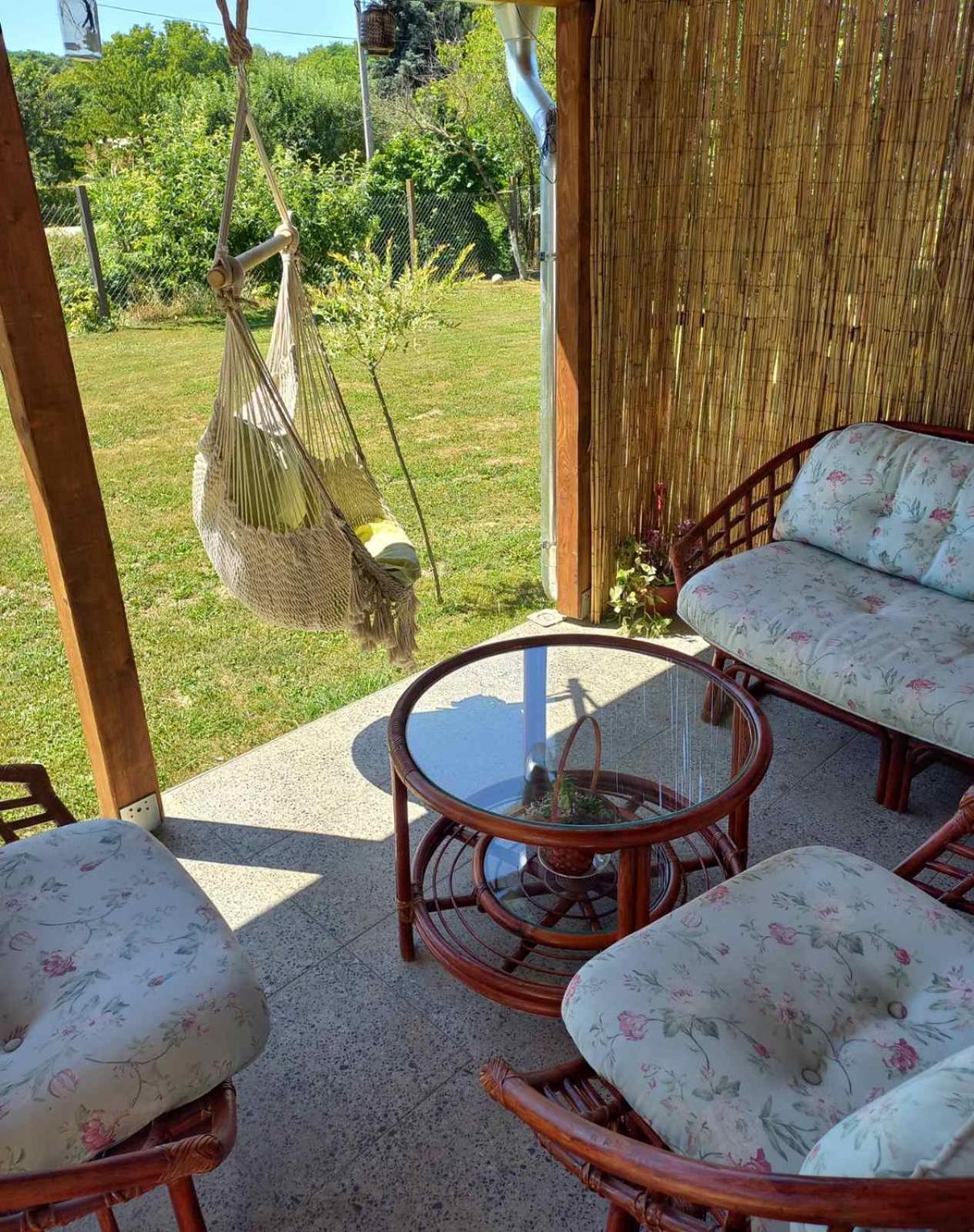 Apartman Flora Връдник Екстериор снимка