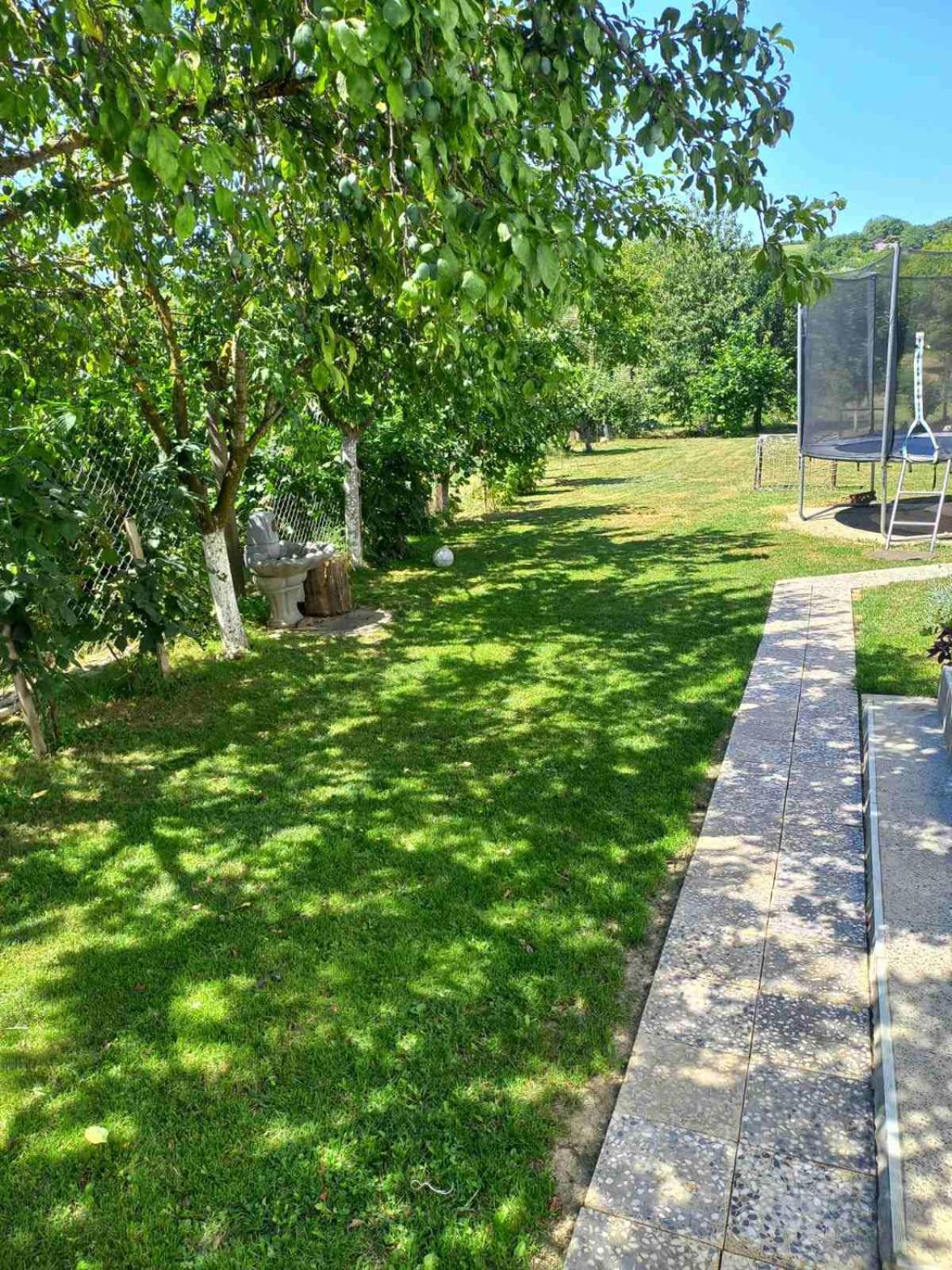 Apartman Flora Връдник Екстериор снимка